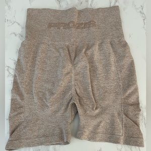 Prozis Peach Perfect Gym Shorts New
